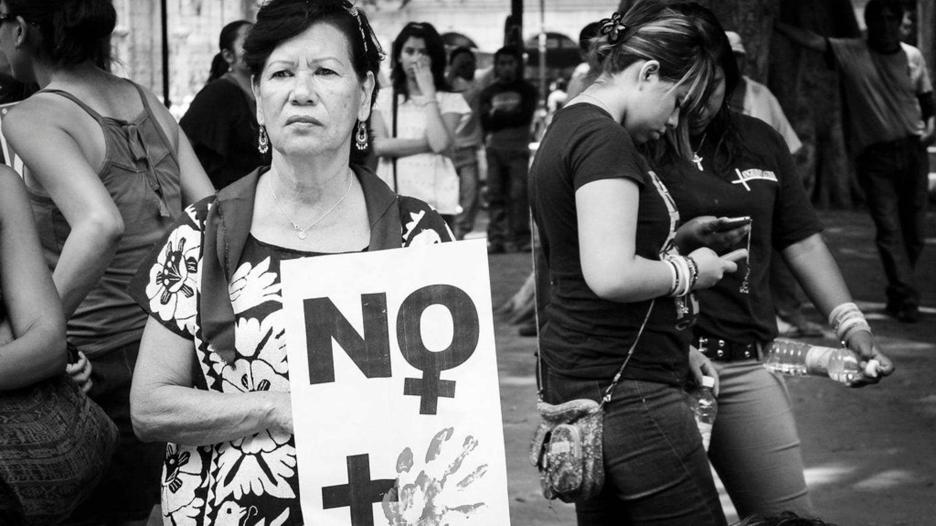  Imagen de referencia de marcha contra feminicidios en México. Foto: victorfotomex