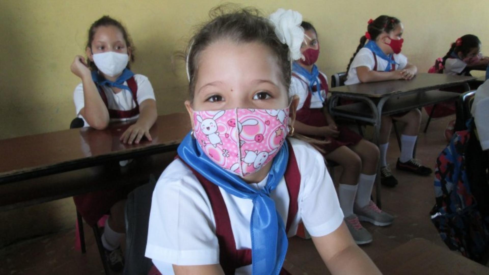 Niños en escuela primaria de Cuba. Foto: Facebook/ Dirección de Educación de Morón
