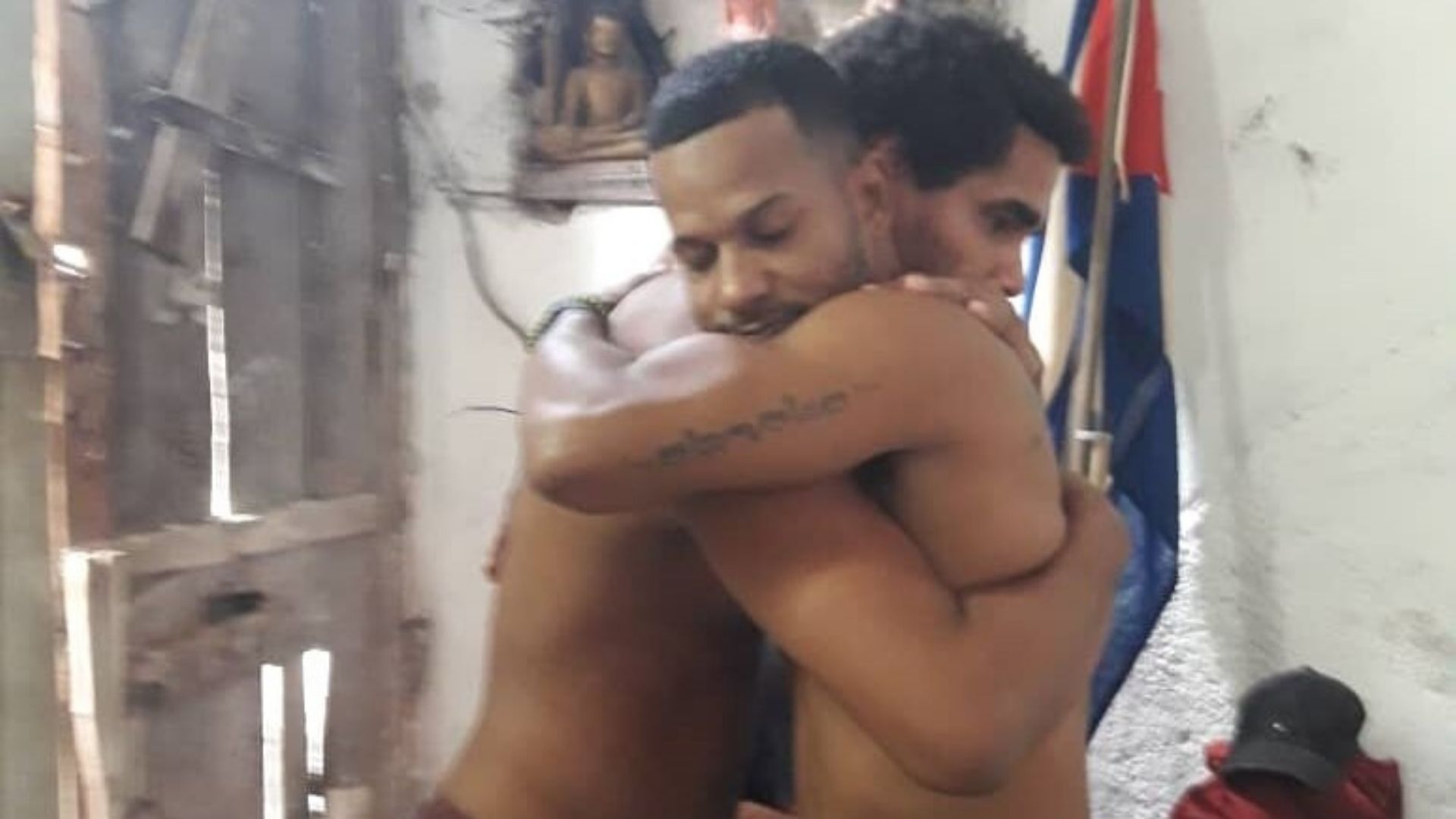Por último, Price instó al régimen de La Habana "a que deje de encarcelar a sus ciudadanos por ejercer la libertad de expresión"