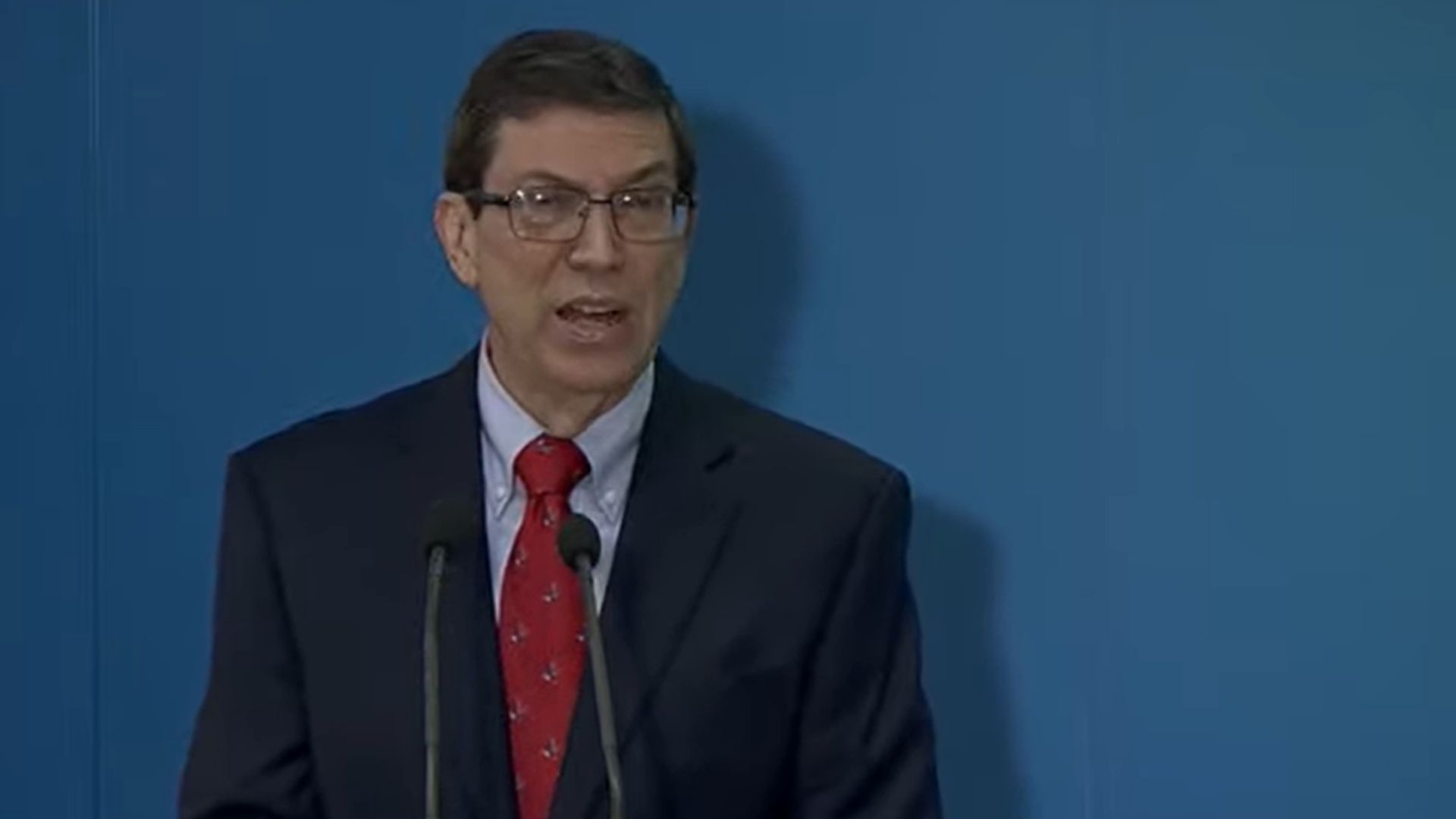Portavoces del Consejo de Seguridad Nacional de la Casa Blanca y del Departamento de Estado declararon a la agencia EFE que "por el momento no se ha emitido ninguna invitación"