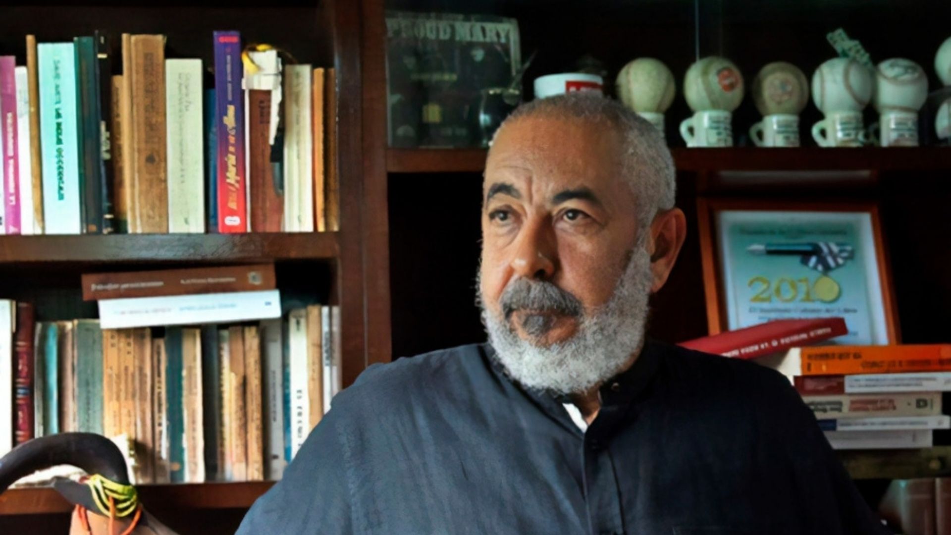 Padura declaró a Infobae que "ahora mismo en Cuba, en La Habana, se levantan hoteles de cinco estrellas y se construyen algunas viviendas pero el resto de la ciudad se va deteriorando"