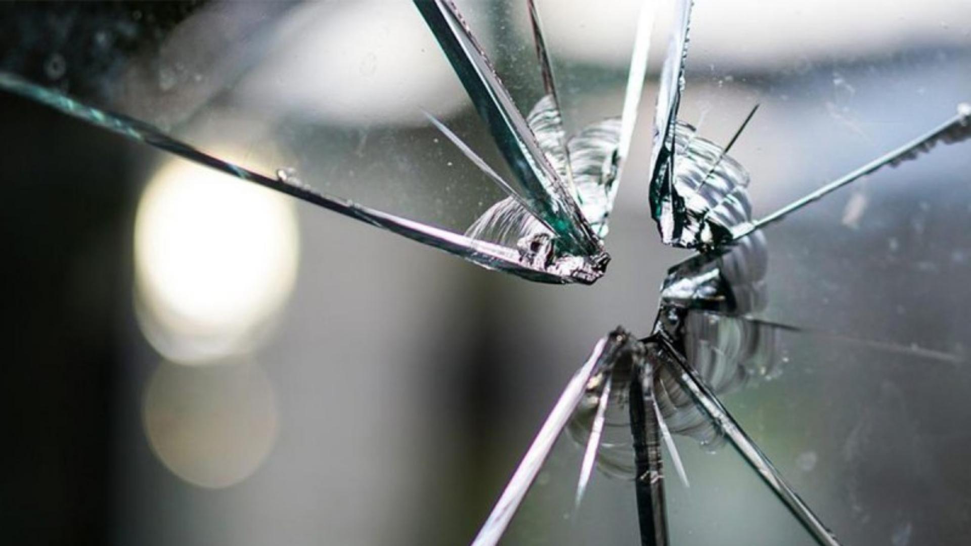 Madre envenena sus 4 niños e intenta suicidio con vidrio. Imagen de referencia: Pixabay