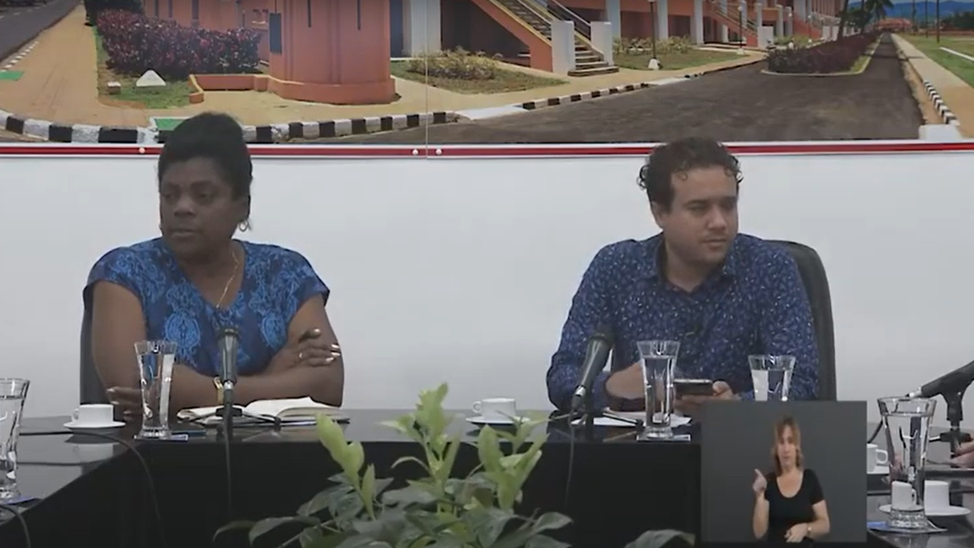 Regaña gobernadora de Santiago de Cuba a la directora de la Empresa Provincial Alimentaria en vivo