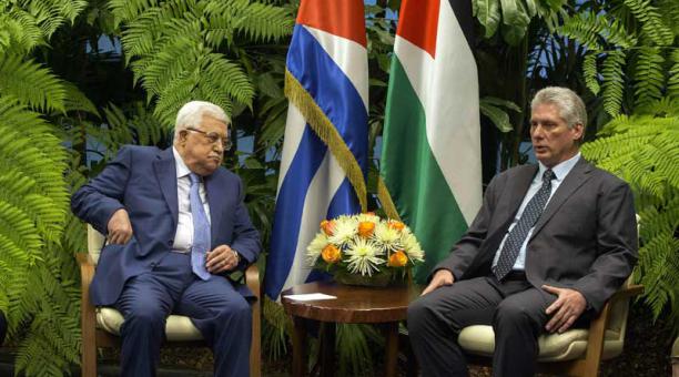Miguel Díaz-Canel le da su apoyo al líder palestino Mahmud Abbas 
